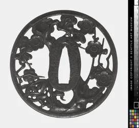 Tsuba : Branche de cerisier en fleurs, début 18e siècle