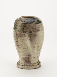 Vase en style Oribe, probablement en céramique de Seto 1800-80