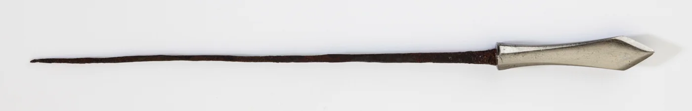 Yanone (pointe de flèche) de forme Yanagi-Ha (feuille de saule)