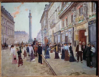 Sortie des ouvriers de la maison Paquin rue de la Paix (Place Vendôme avec la colonne)