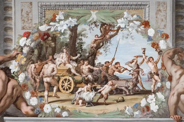 Le char triomphal de Bacchus, tiré par des panthères et accompagné de Silènes et Bacchantes