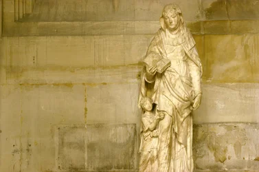 Sainte Anne et sa fille la Vierge Marie (marbre)