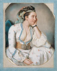 Une femme en robe turque
