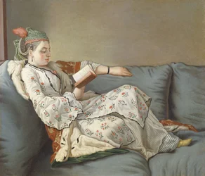 La Sultane Lisant, une dame en costume turc lisant sur un divan