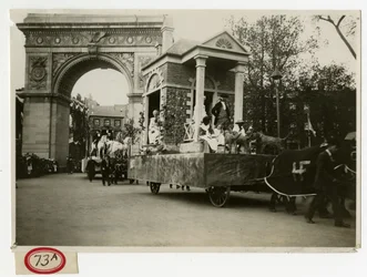 Parade historique Char colonial n° 27