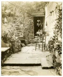 Maison de George et Mary Stonehill, artistes, Greenwich Village, New York, USA, vers 1936-37 (photo gélatino-argentique)