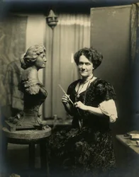 Mme Paulding Farnham, c.1905-40