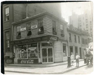 Le Grenier - anciennement le Grenier de Bruno - pour lequel Lafayette est sorti (!), Greenwich Village, New York, USA, c.1917-18
