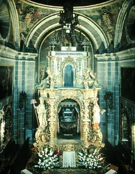 Monument funéraire dans la chapelle de San Segundo