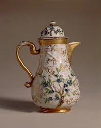 Cafetière, décorée de reliefs appliqués, Meissen, c.1710