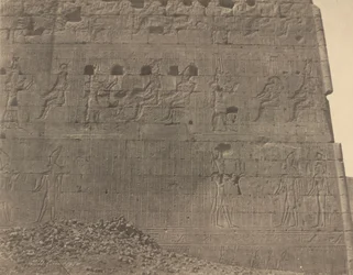 Edfou-Sculptures et inscriptions sur visage oriental,1854 (photo)
