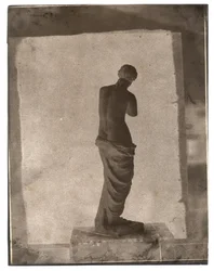 Sans titre [Nature morte avec une statuette de la Vénus de Milo], 1852-53