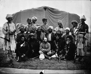 Major Cavagnari avec Sirdars et Kunae Synd, vers 1878