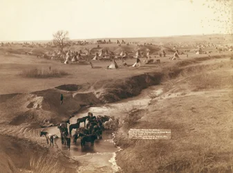 Le grand camp indien hostile sur la rivière Brule près de Pine Ridge