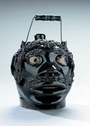 Cruche à visage décorée de glaçure brune et de coleslaw, Stine Pottery, White Cottage, Ohio
