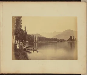 Les visiteurs [sic] atteignent. Srinaggar