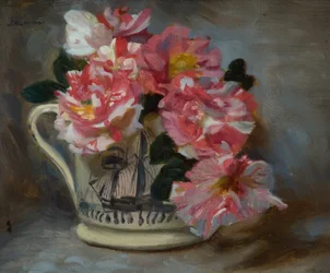 Roses rayées dans une tasse de navire