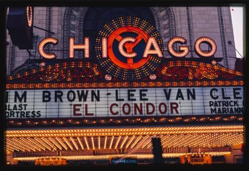 Chapiteau en néon du Chicago Theater, Chicago, Illinois, États-Unis