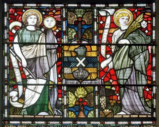 Abbaye de Paisley, Cottire & Co, attribué à John Moyr Smith, Vérité et Chasteté, 1873