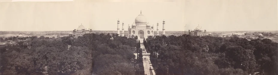 [Le Taj Mahal depuis la porte], janvier-mars 1864