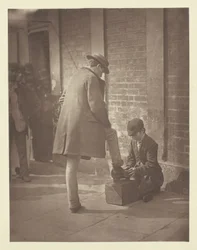 Le cireur de chaussures indépendant