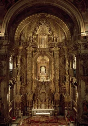 Vue de la chapelle et du maître-autel
