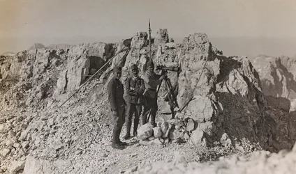 Album "Meine weltkriegs - Erinnerungen South-West Front (Carinthie, Italie, Tyrol du Sud) 31/03/1915-12/11/1918 - Josef Zohles Wien" : Archiduc d