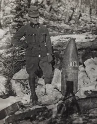 Album "Meine weltkriegs - Erinnerungen South-West Front (Carinthie, Italie, Tyrol du Sud) 31/03/1915-12/11/1918 - Josef Zohles Wien": soldat avec une balle