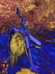 Fille bleue