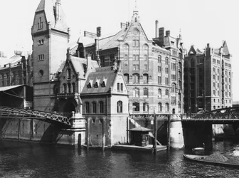 Vue de la Speicherstadt (ville des entrepôts) Hambourg, vers 1910