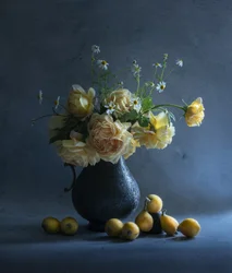 Nature morte florale sombre