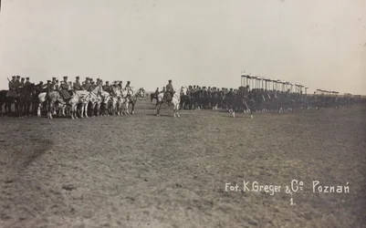 Album "Jack Bosio - Campagne de guerre 1917-1920": Mission militaire en Pologne (Varsovie - Posen) mars-avril 1919, une batterie de chevaux à Posen (Poznan), 03-04/1919