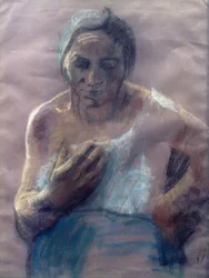 Femme ouvrière avec la main sur la poitrine