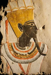 Deir el Bahri; Relief en calcaire; Dieu peint Amon-Min