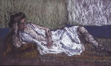 Femme allongée sur un divan