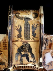 Le vase François : détail du cratère à figures noires représentant Achille mort porté par Ajax, réalisé par le potier Ergotimos et le peintre Clitias. 570 av. J.-C. Provenant de Sienne. Florence. Musée archéologique national.