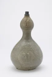 Bouteille, période Koryo, fin XIIIe siècle