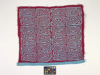 Panneau de chemise (Mola)