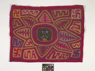 Panneau de chemise (Mola)