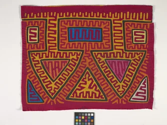 Panneau de chemise (Mola)