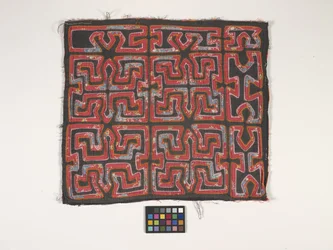 Panneau de chemise (Mola)