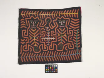 Panneau de chemise (Mola)