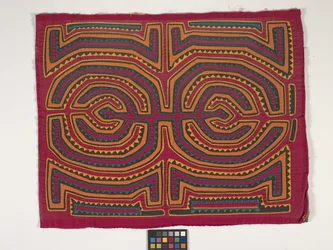 Panneau de chemise (Mola)