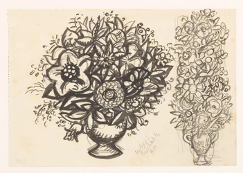 Deux vases avec des fleurs