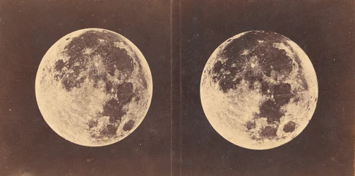 Pleine lune : La lune de gauche a été photographiée le 2 juin 1871. La lune de droite a été pho..., 1871