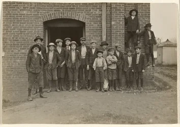[Heure de midi, King Mfg. Co., Augusta, Géorgie]