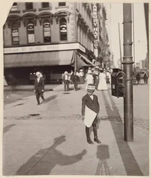 [Autoportrait avec Newsboy]
