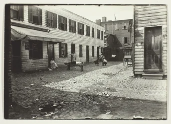 Ruelle de logements pour personnes noires abritant des Blancs, Washington, D.C.