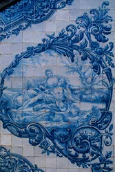 Carreaux émaillés du Palais des Comtes d