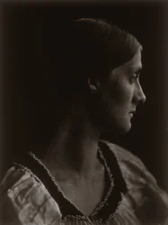 Julia Jackson, petit profil
